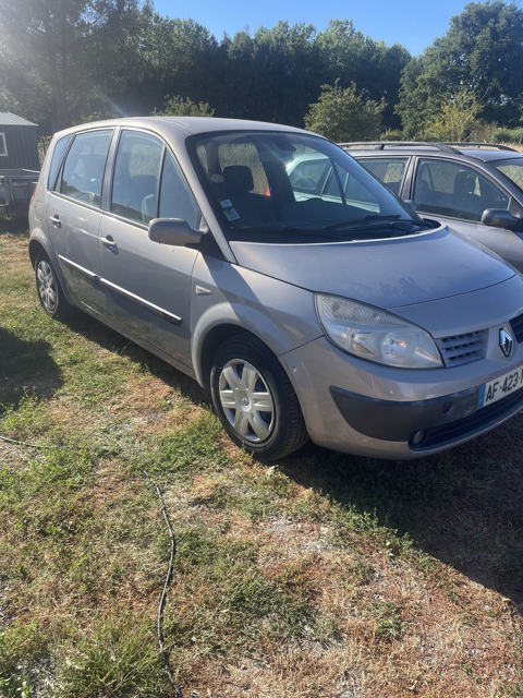 Renault Sc&eacute;nic II Scenic 1.6 16V Confort Dynamique 2005 occasion Les Rairies 49430