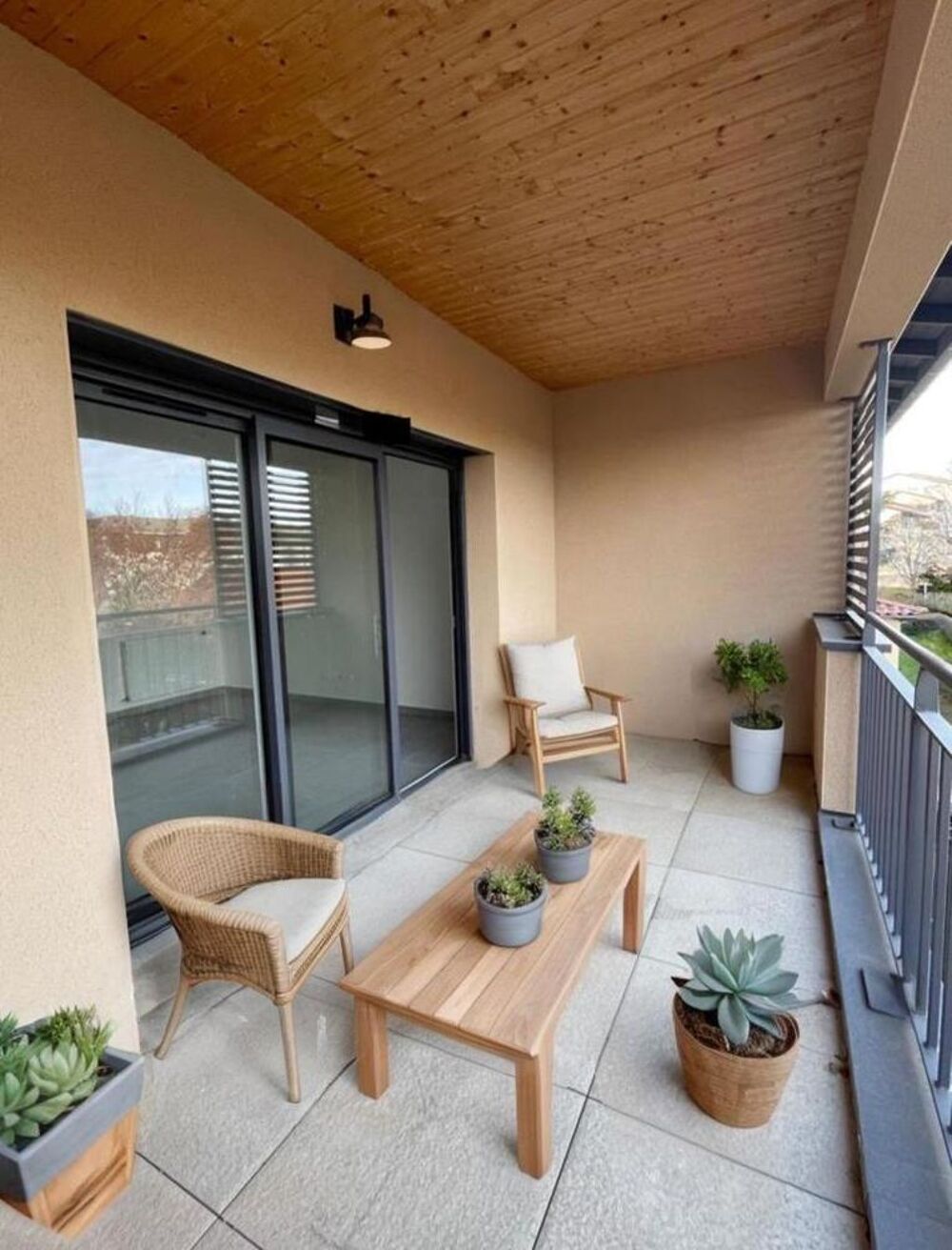 Vente Appartement Vue dgage, un appartement de 82 m2 avec 3 chambres en dernier tage Dardilly