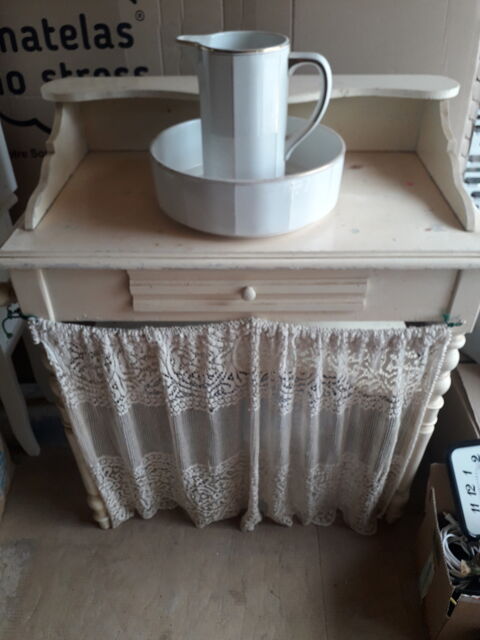 Meuble de toilette ancien avec broc et bassine 35 Béziers (34)