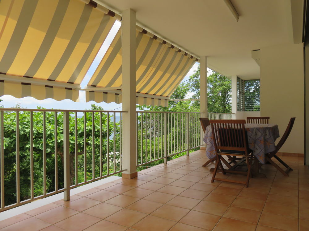Location Villa Villa F4, belle vue sur Mer et Montagne à DESHAIES 97126 Deshaies