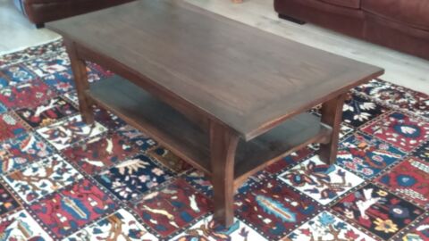 Table basse en bois d'acacia 
50 Saint-Quentin (02)