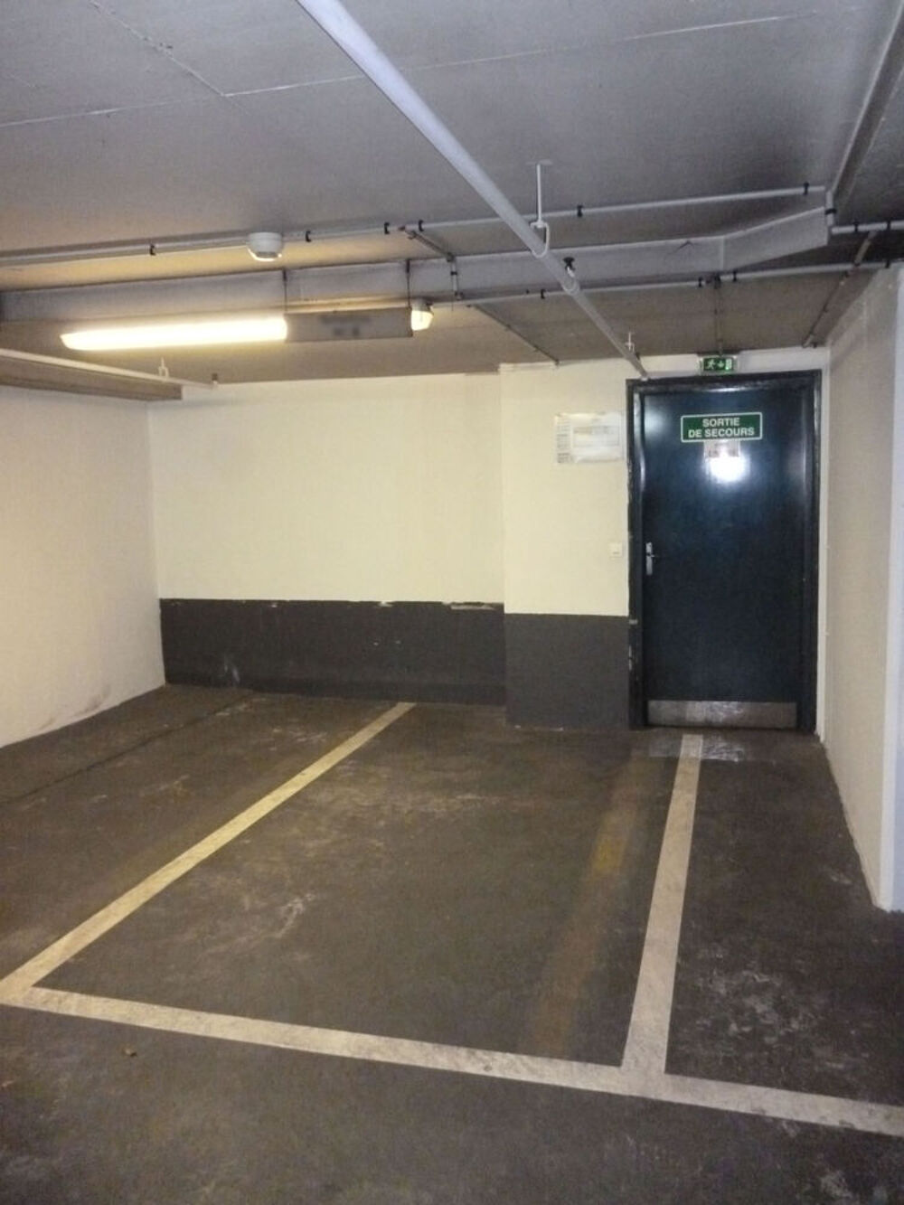 Location Parking/Garage Parking voiture citadine - 10 rue de la Paix Paris 2e Paris 2