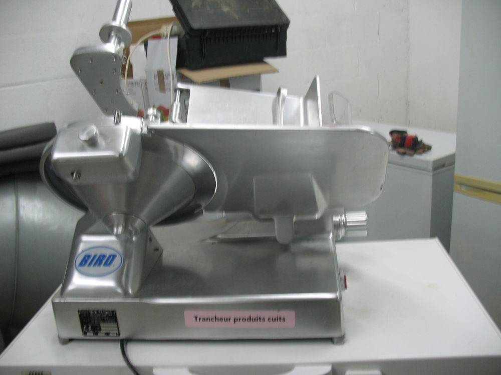 trancheuse a jambon PRO lame 30cm Electroménager