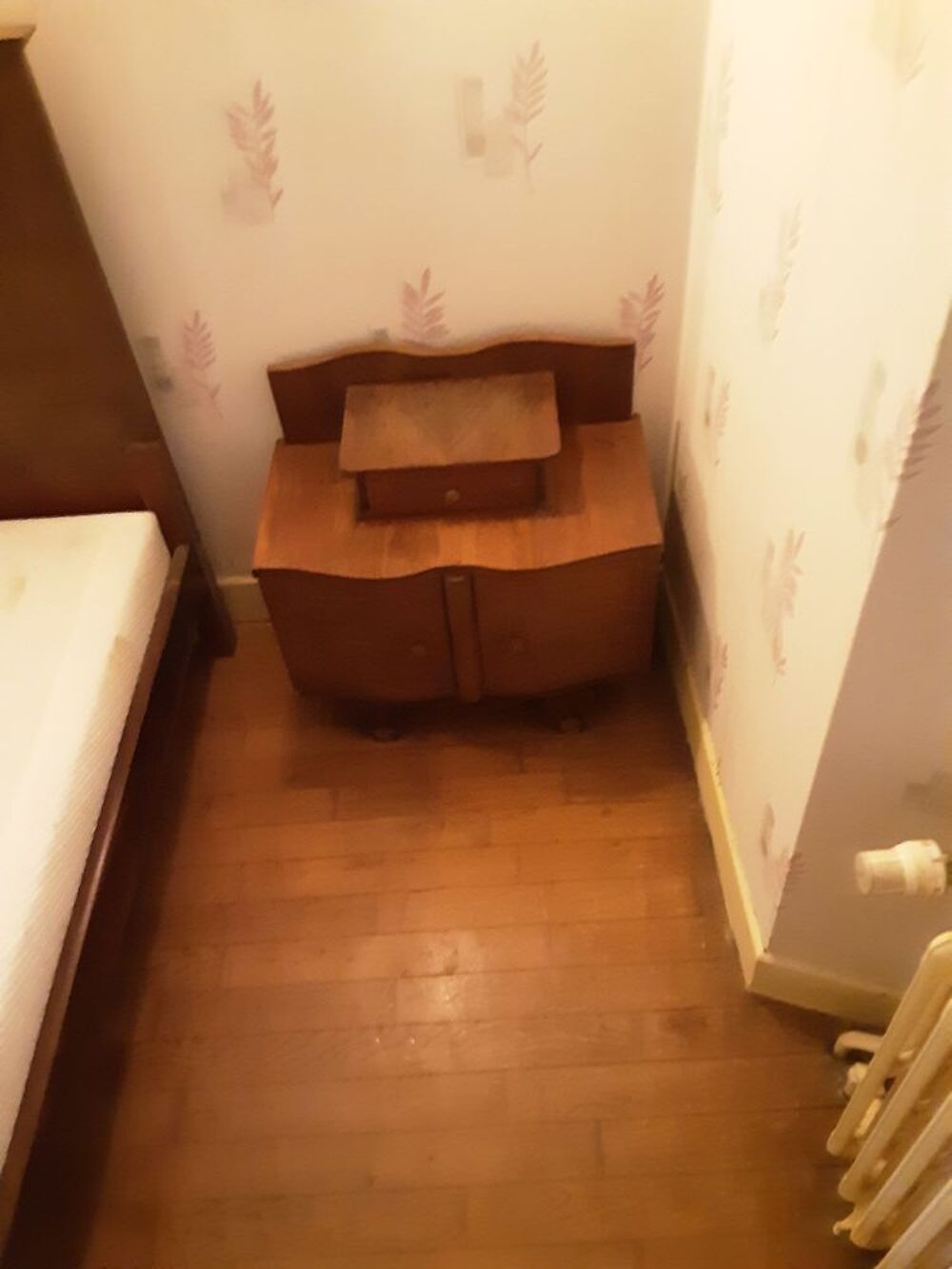 Chambre &agrave; coucher noyer Meubles