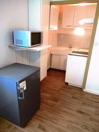  Appartement à louer 2 pièces 31 m²