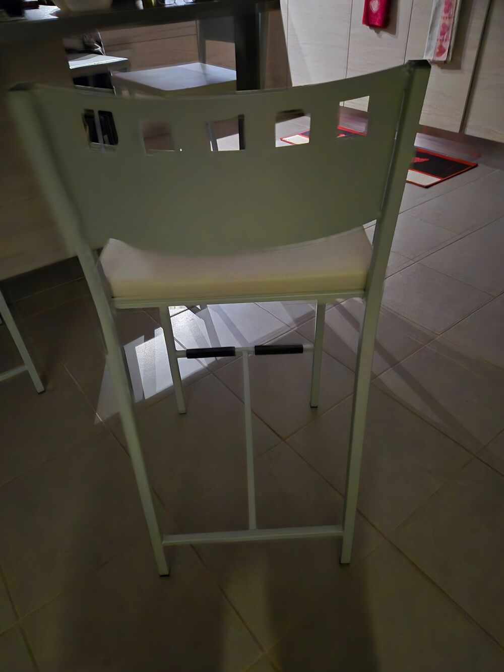 Lot de 4 chaises hautes de cuisine
Meubles