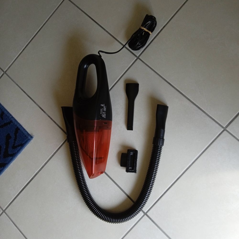 aspirateur voiture en 12 volts Bricolage