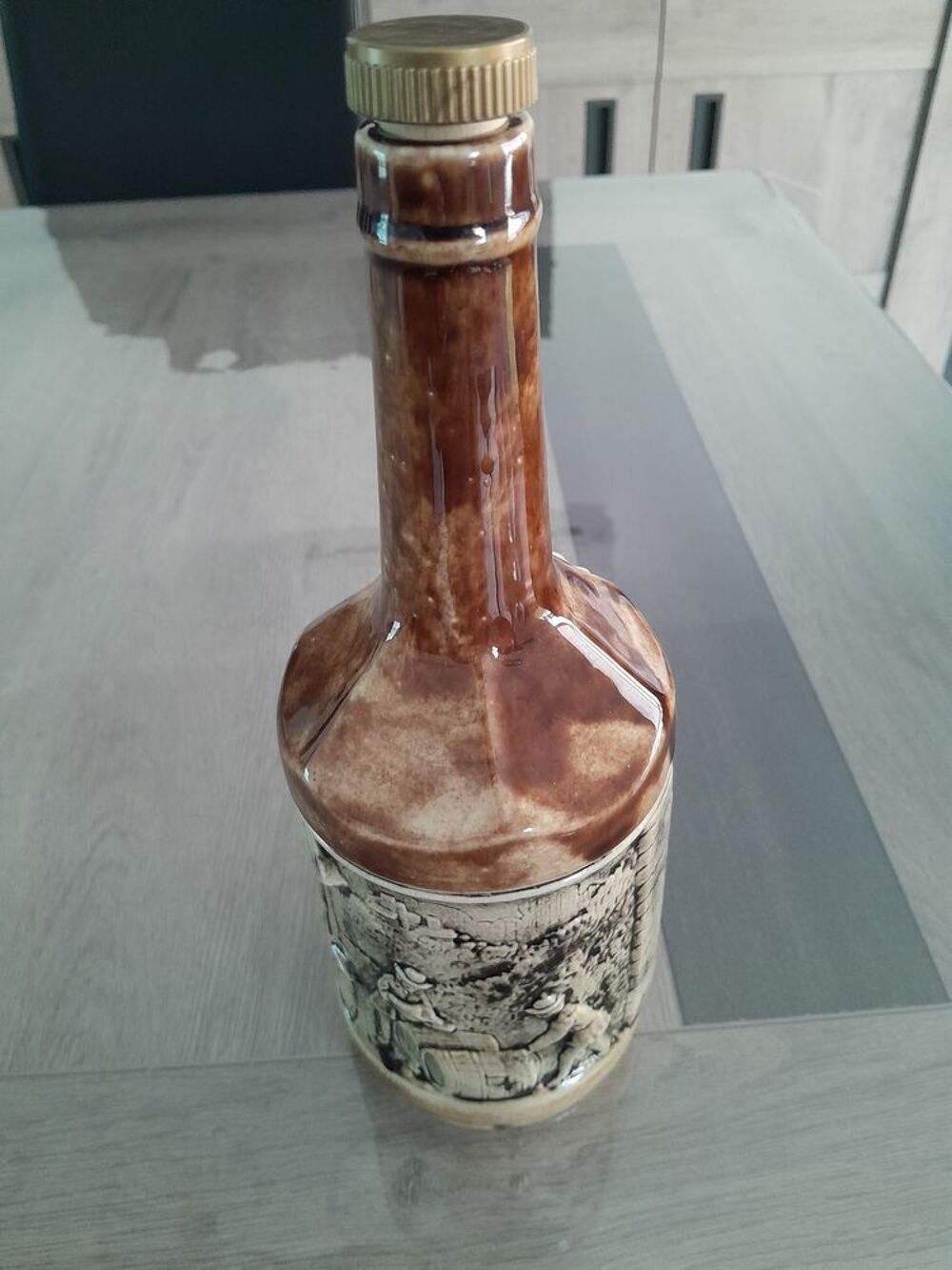 BOUTEILLE VIDE EN PORCELAINE TEL / 0627473514 