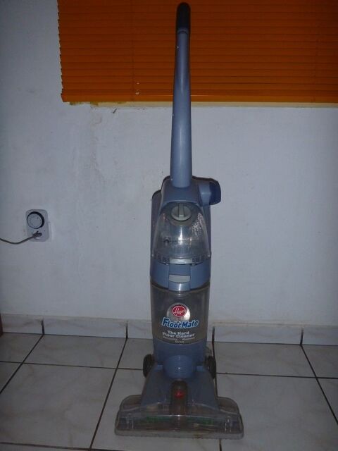 Aspirateur laveur Hoover FL700 FLOORMATE 100 Fr�jus (83)