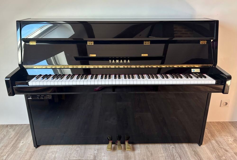 Yamaha Silent B1 Instruments de musique