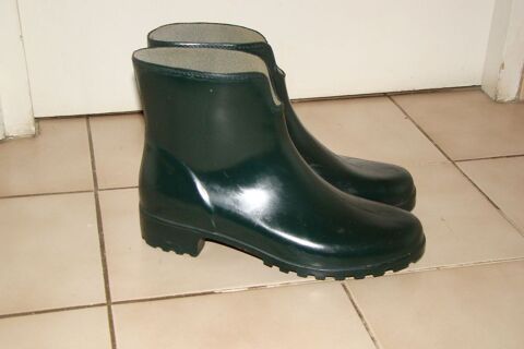 Bottes / Demi-bottes en caoutchouc  -  T. 40
0 Gargenville (78)