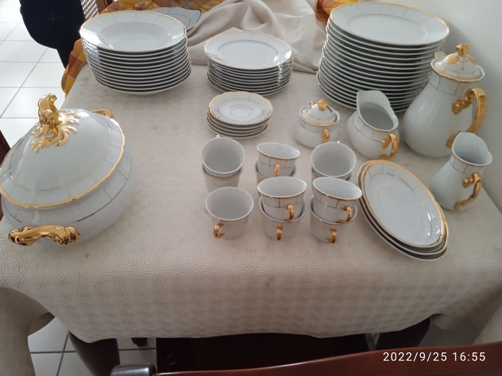 service de porcelaine parure en or Cuisine