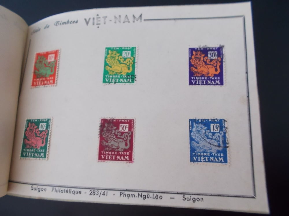 Fascicule de TIMBRES DU VIETNAM des ANN&Eacute;ES 50 