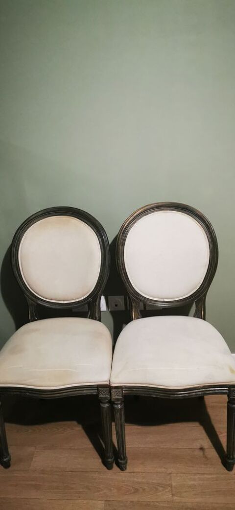 Chaise mdaillon 30 Chevry-Cossigny (77)