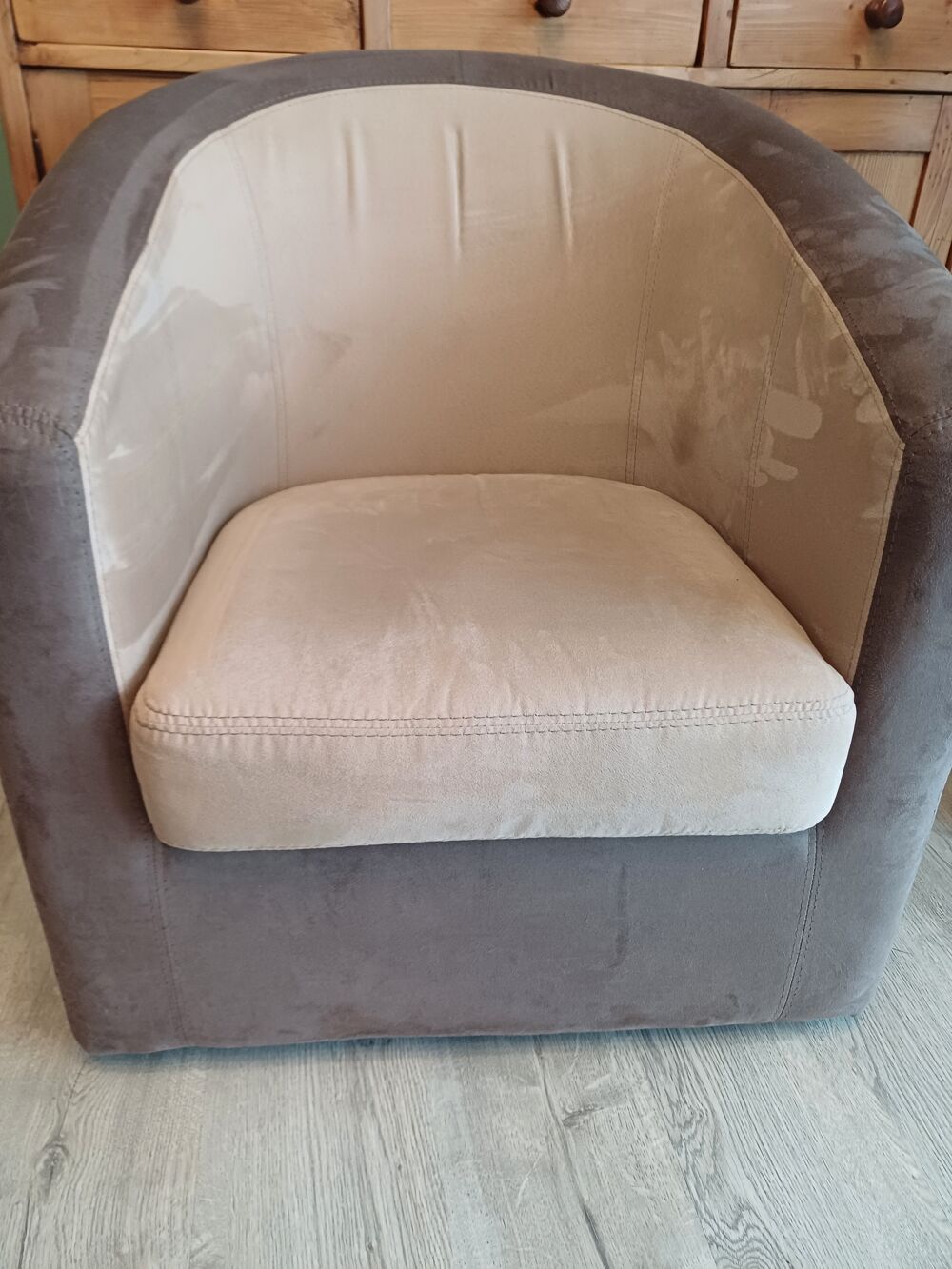 Fauteuil ch&acirc;teau d'ax Meubles
