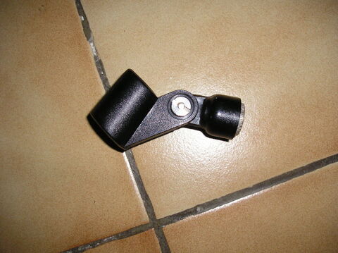 Support de  micro 
10 Sept�mes-les-Vallons (13)