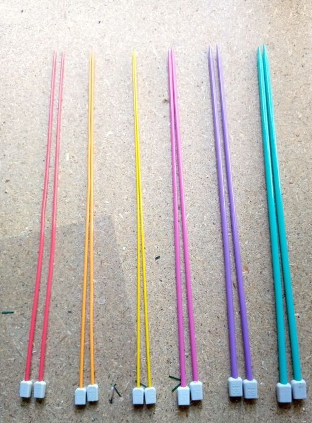 24 paires d'aiguilles &agrave; tricoter Sports
