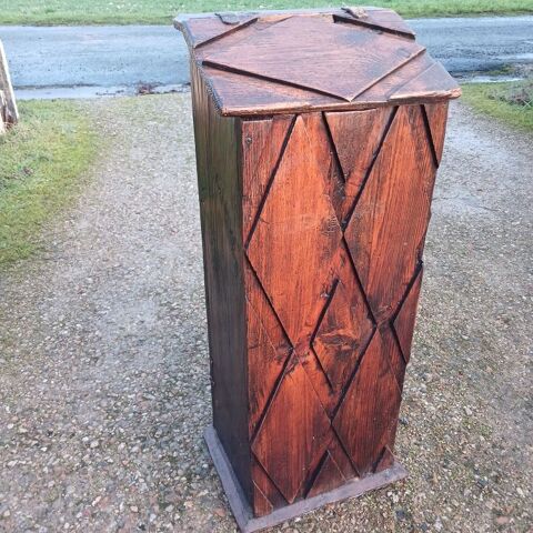 très ancienne panière en bois 75 Vendeuvre-du-Poitou (86)