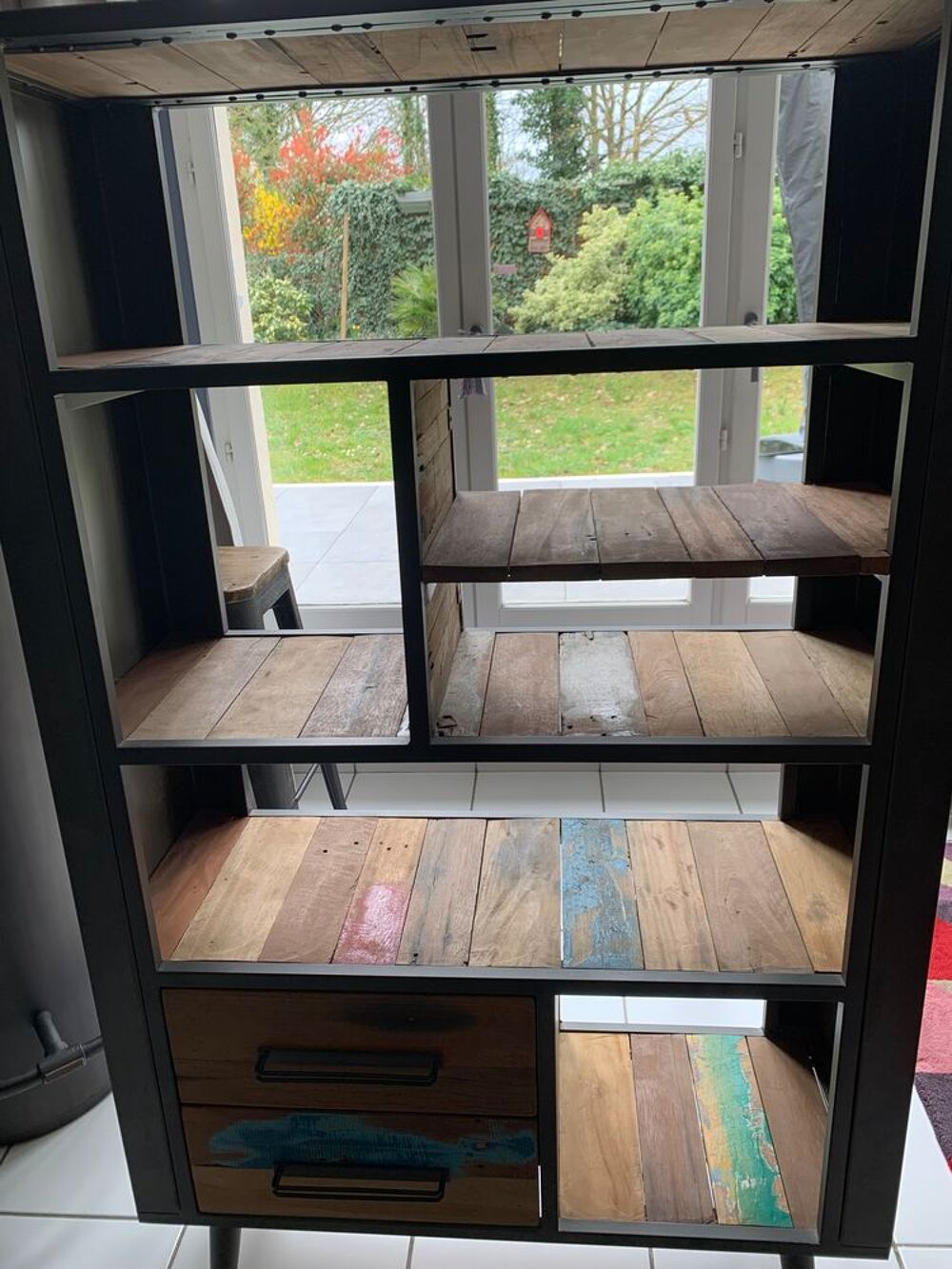 Biblioth&eacute;que Vintage "indus" Cocktail Scandinave comme neuve Meubles