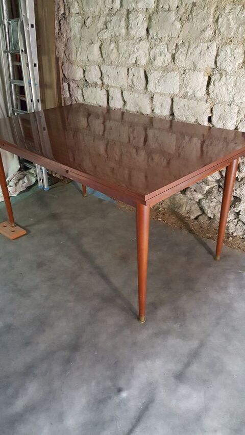 Table de salle a manger vintage 50 Pontfaverger-Moronvilliers (51)