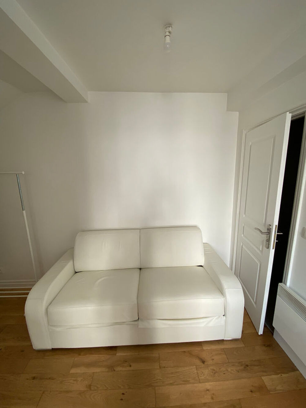 Canap&eacute; lit convertible cuir blanc Meubles
