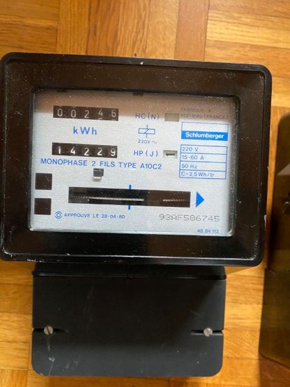 A10C2 compteur &eacute;lectrique m&eacute;canique lecture jour et nuit
Bricolage