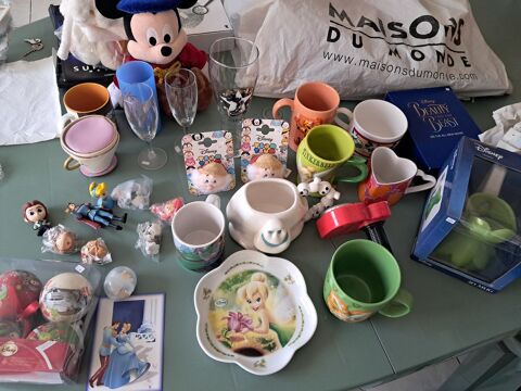 Lot  Blind  XS disney manga japon anime verre mug figurine 6 F�ves (57)