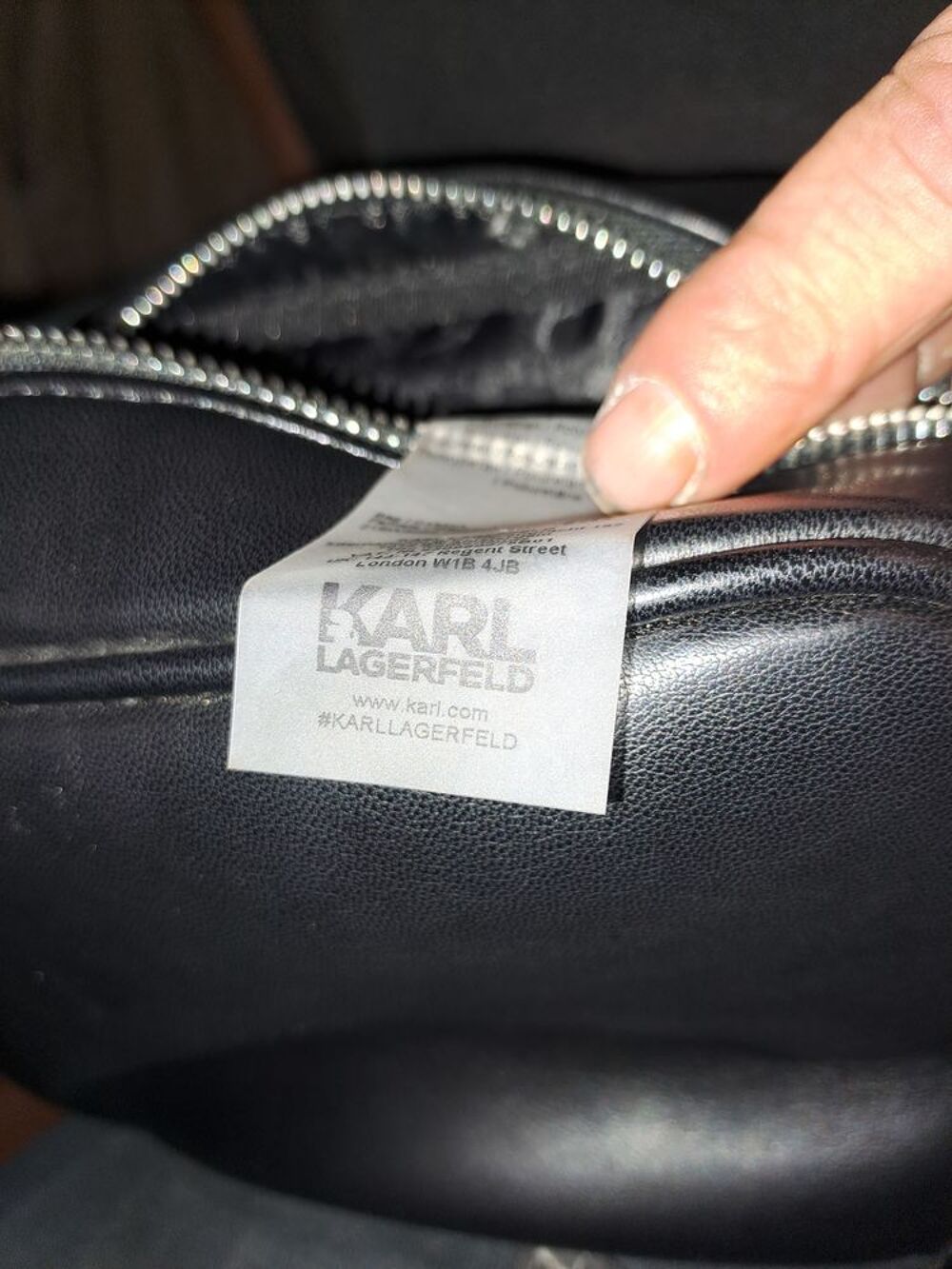 Sac &agrave; ma8n de grand marque Vêtements