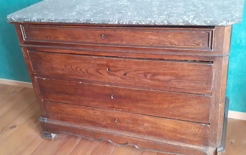 Commode et son chevet anciens dessus en marbre Meubles