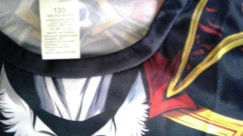 7€ THE PIRATE KING T SHIRT Jeux / jouets