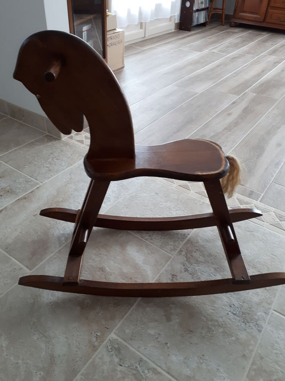 Cheval &agrave; bascule en bois Jeux / jouets