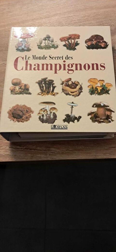 Classeur de fiches sur les champignon colection atlas 10 Andoins (64)