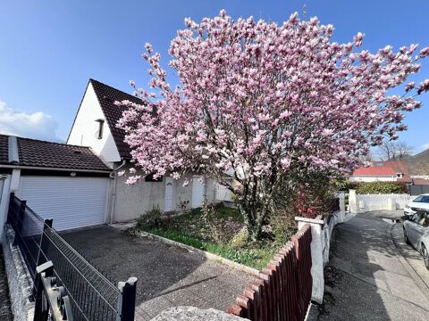   Maison familiale avec tr�s fort potentiel d'agrandissement  Maison - 4 pi�ce(s) - 106 m�