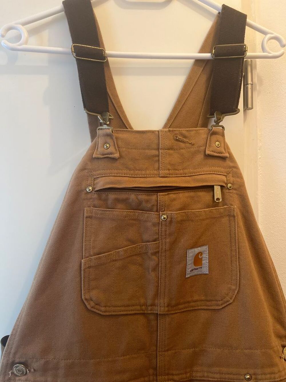 La l&eacute;gendaire salopette CARHARTT &agrave; moiti&eacute; prix Vêtements