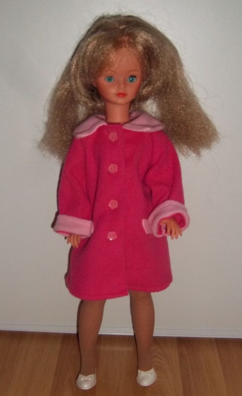 Robe de chambre ou manteau rose poup&eacute;e Jeux / jouets