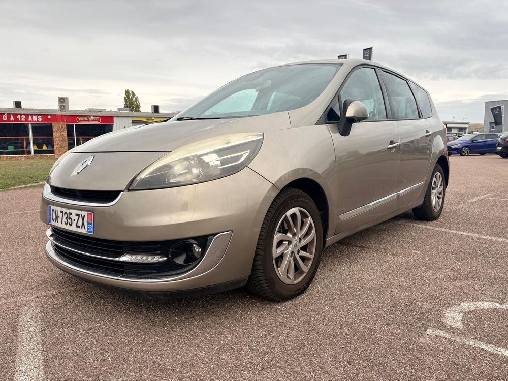 Grand Sc&eacute;nic III III 1.6 DCI 130 FAP JADE ENERGY 5PL ECO2 2012 occasion 95610 &Eacute;ragny