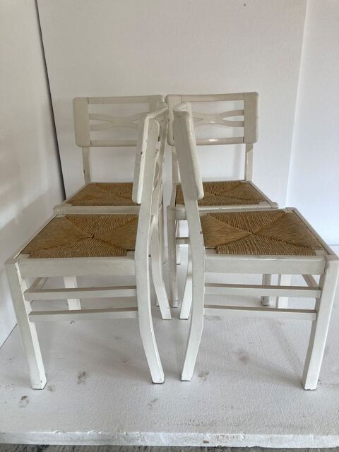 4  chaises  peintes et paillees 50 Lillers (62)