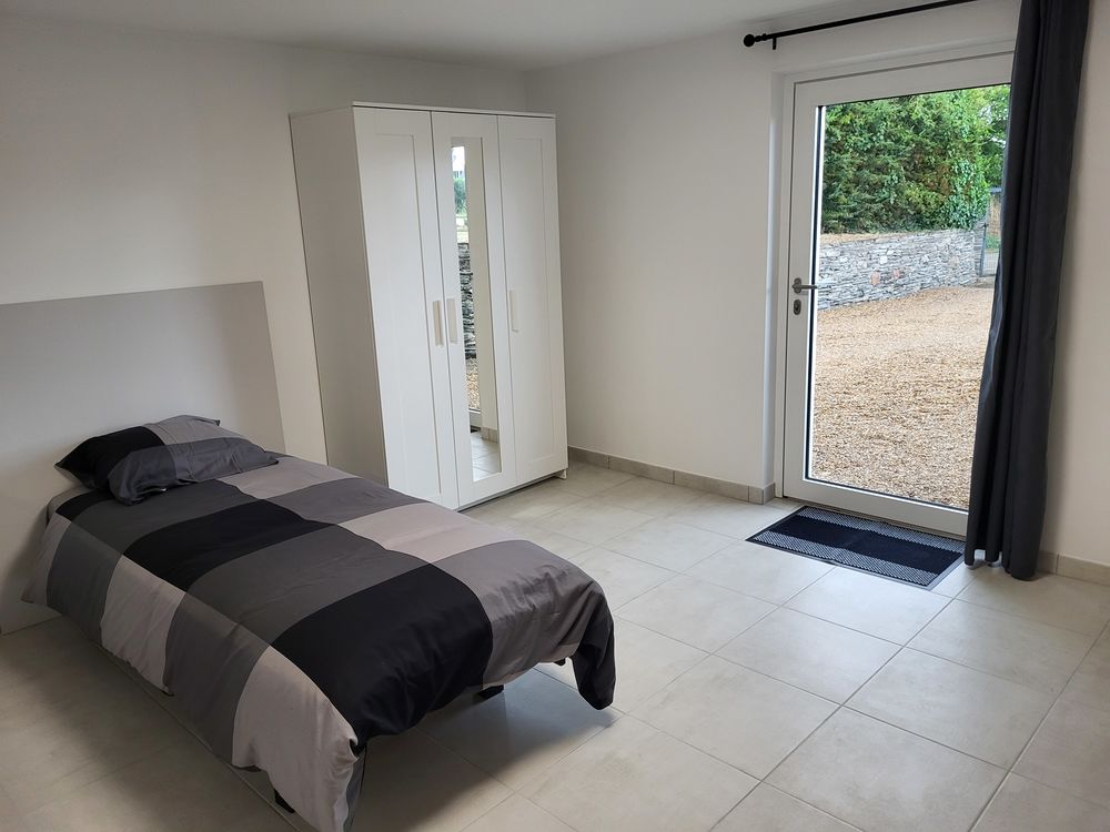 Location Appartement dans maison particulière ! Juigné-sur-loire