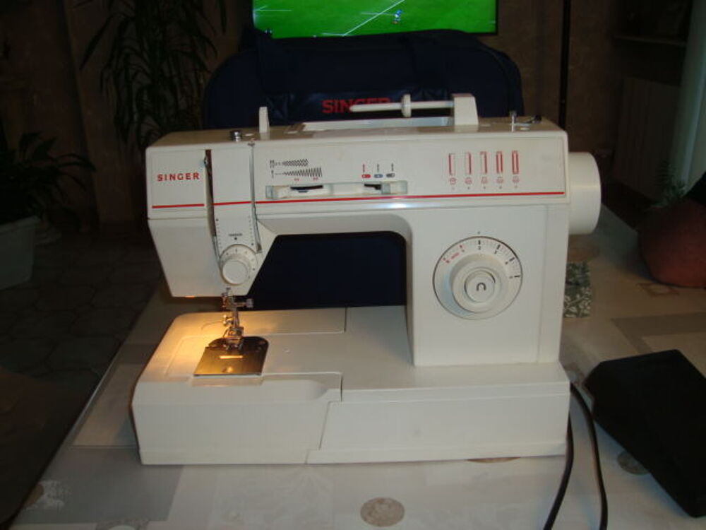 machine a coudre Electroménager