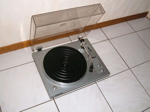 TOURNE DISQUES ( HIFI) de 1970 /80 99 Marckolsheim (67)