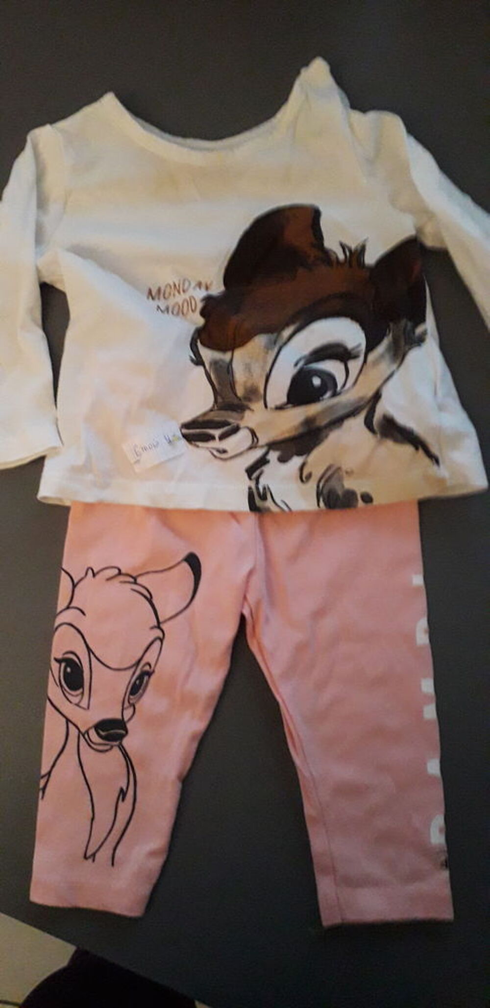 V&ecirc;tements fille et mixte Vêtements enfants