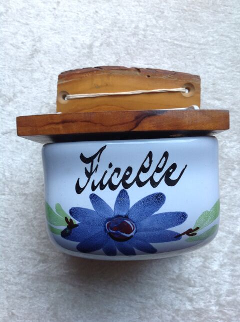 PORTE FICELLE VINTAGE EN FAIENCE & BOIS Envoi possible
9 Tr�gunc (29)