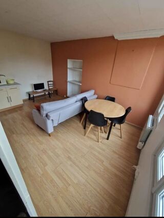  Appartement à louer 2 pièces 45 m² Magnac-sur-touvre