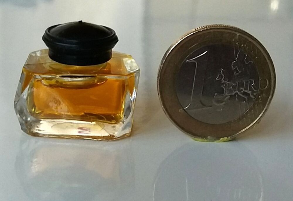 Miniatures de parfum SB &agrave; 2,50  