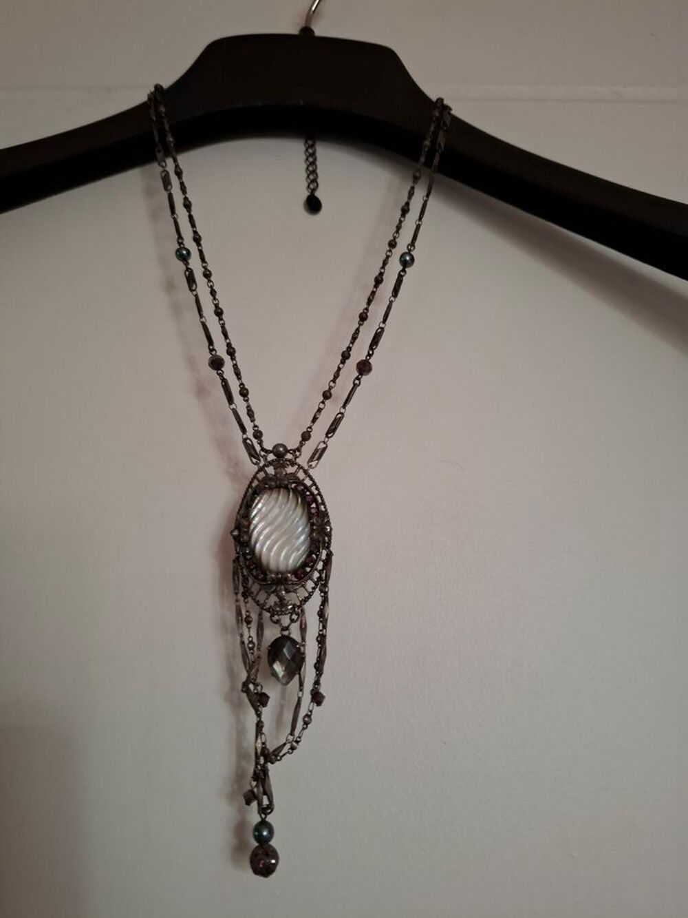 collier vintage sign&eacute; Jacqueline Singh Paris Bijoux et montres