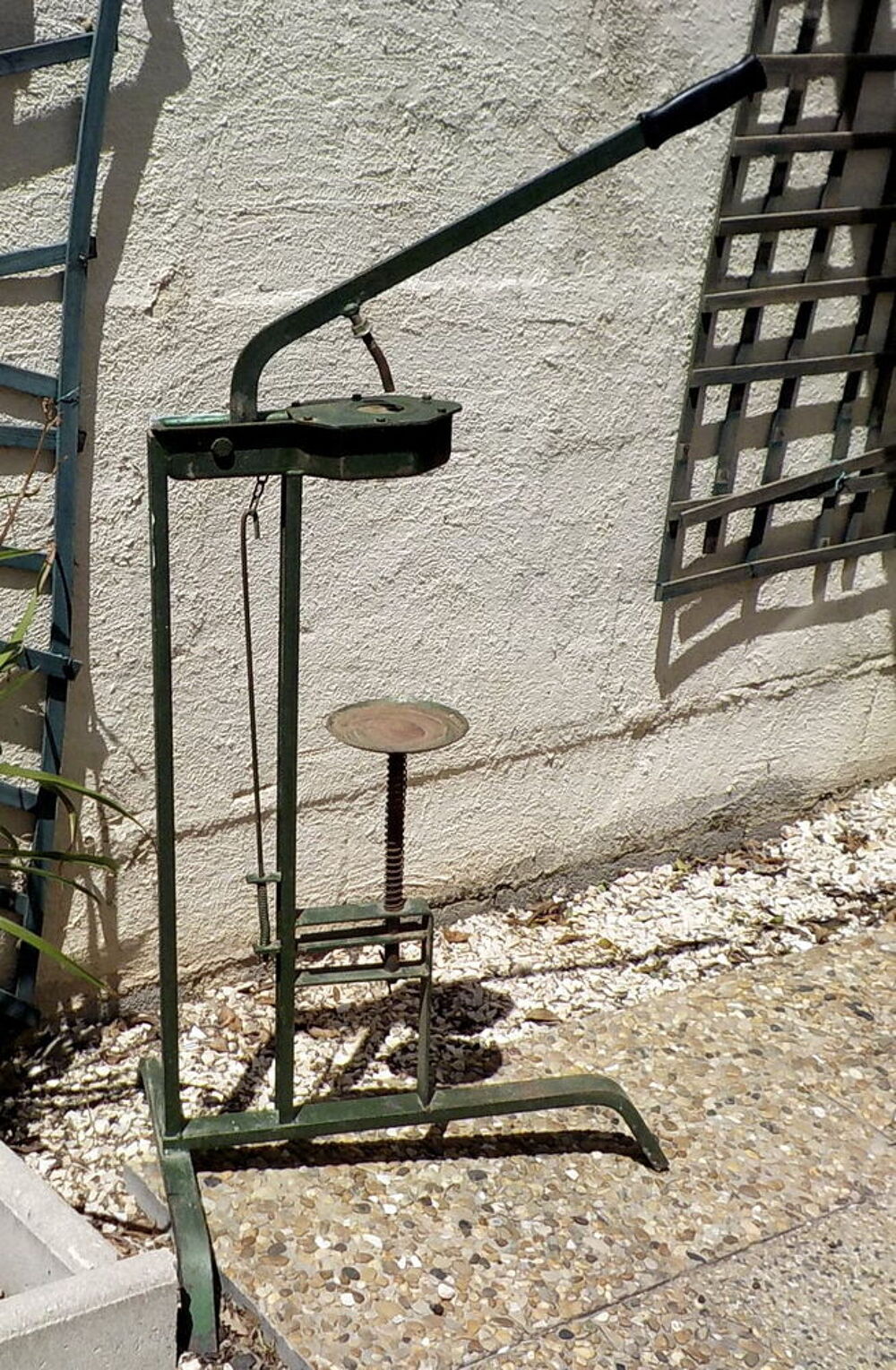 Appareil &agrave; boucher les bouteilles Bricolage