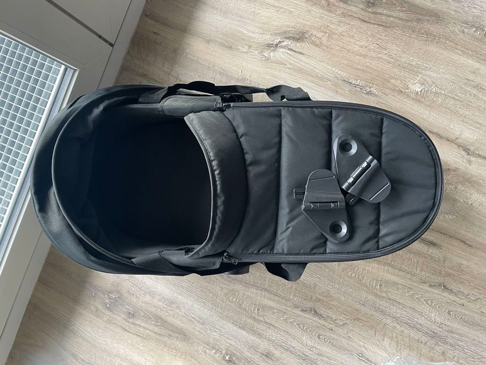 Poussette YOYO 3 en 1 Pu�riculture