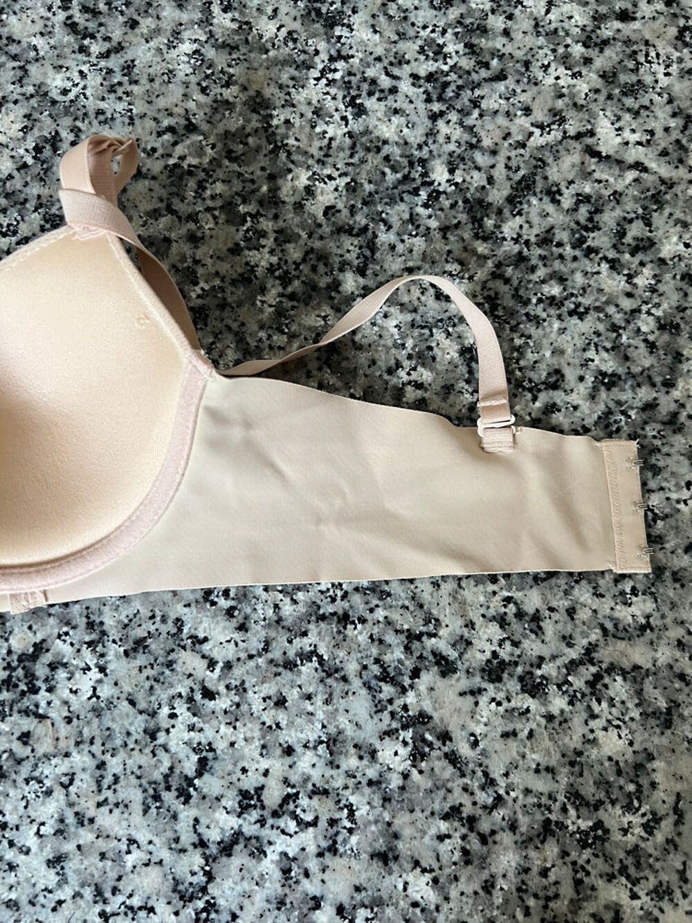 Soutien-Gorge Beige Taille 90B ? Neuf ? Haute Qualit&eacute; V�tements