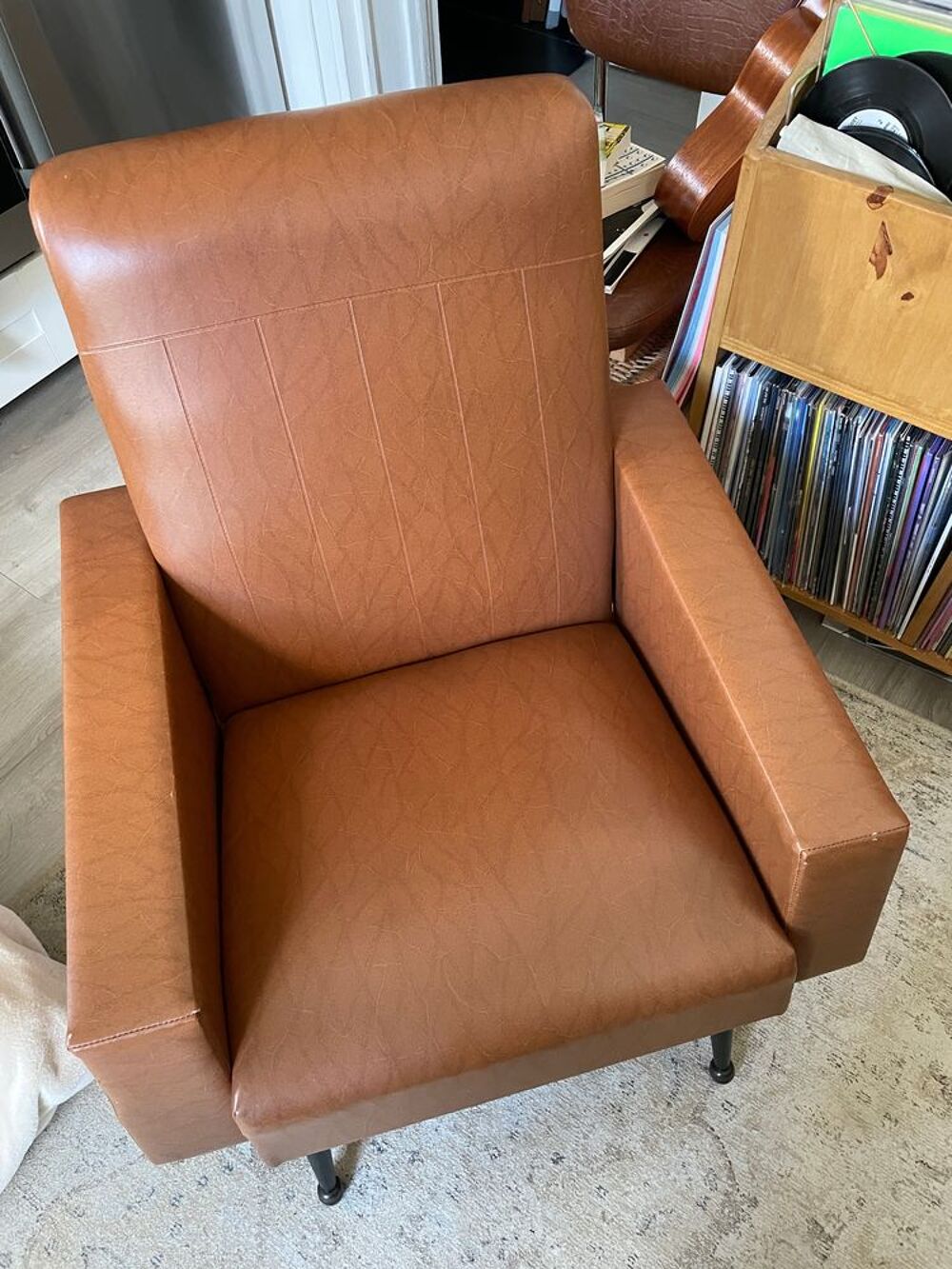 Fauteuil vintage en simili cuir Meubles