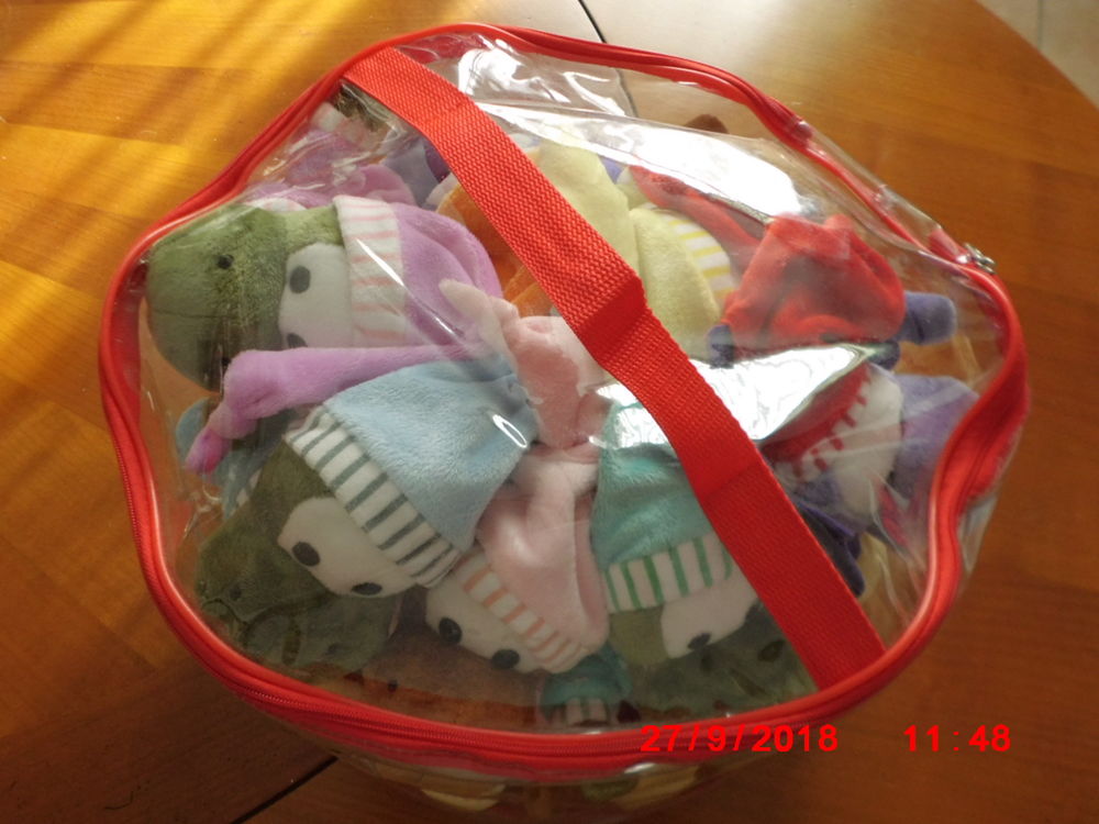 7 DOUDOUS DINO CORA Jeux / jouets